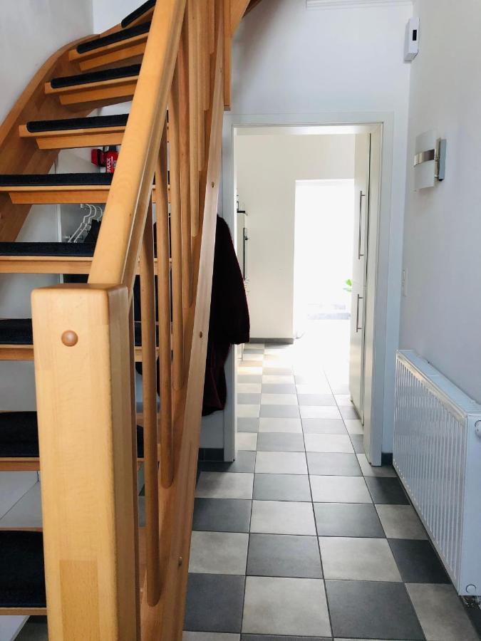 Altstadthus-Gemuetliches Ferienhaus Mit Gaertchen Friedrichstadt Bagian luar foto
