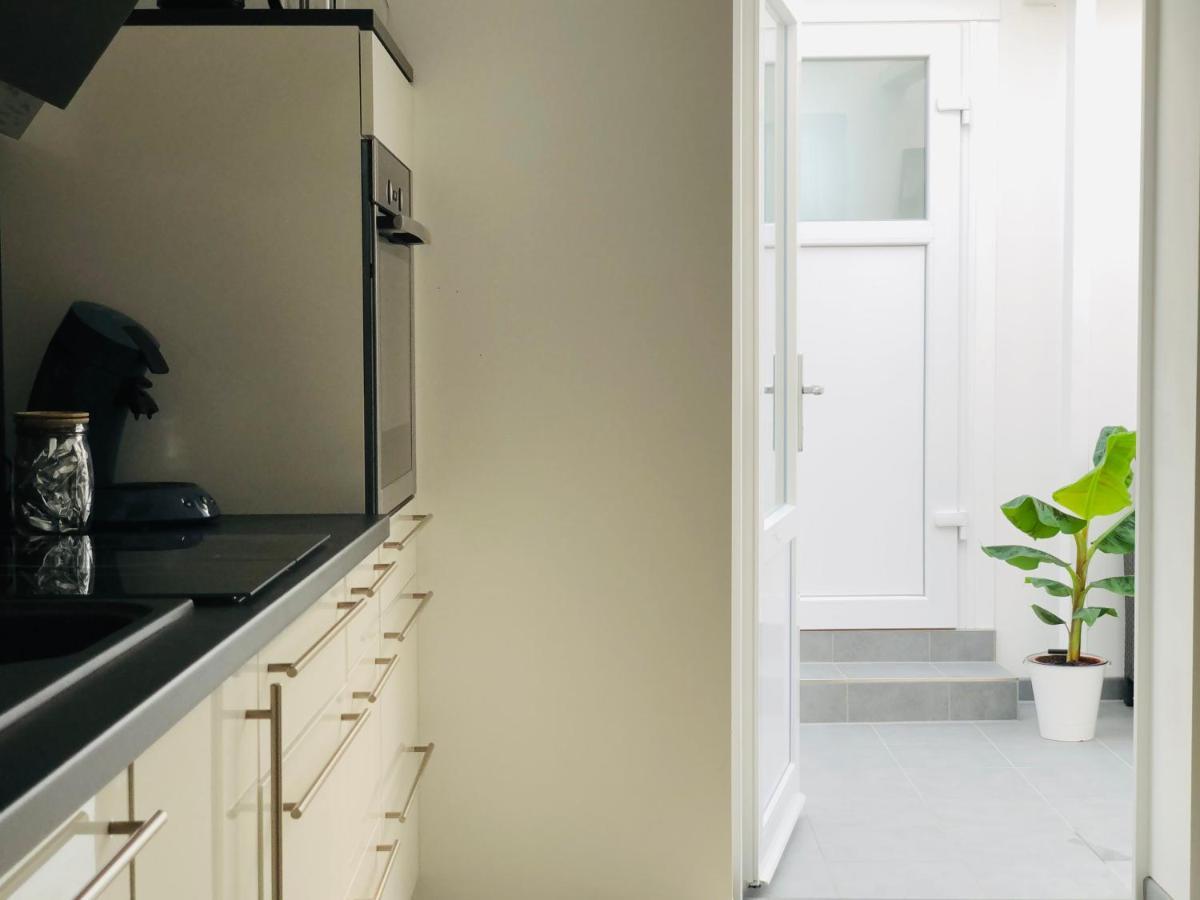 Altstadthus-Gemuetliches Ferienhaus Mit Gaertchen Friedrichstadt Bagian luar foto