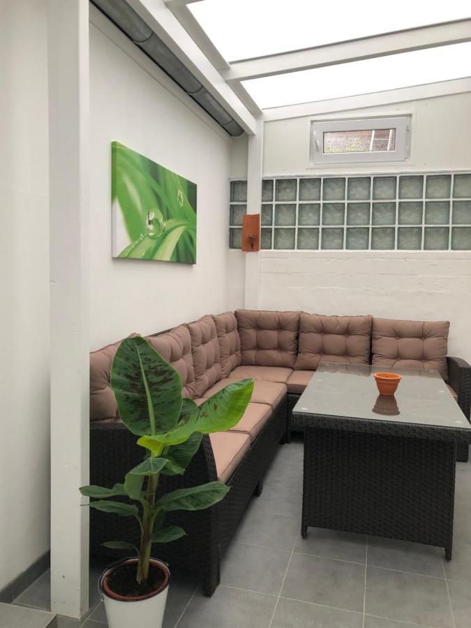 Altstadthus-Gemuetliches Ferienhaus Mit Gaertchen Friedrichstadt Bagian luar foto